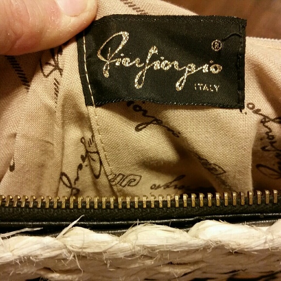 Vintage Pier Giorgio purse. - Picture 5 of 6